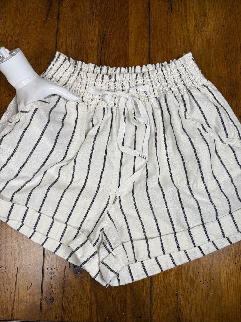 Forever 21 White Shorts with Black Vertical Stripes Normcore Nautical
